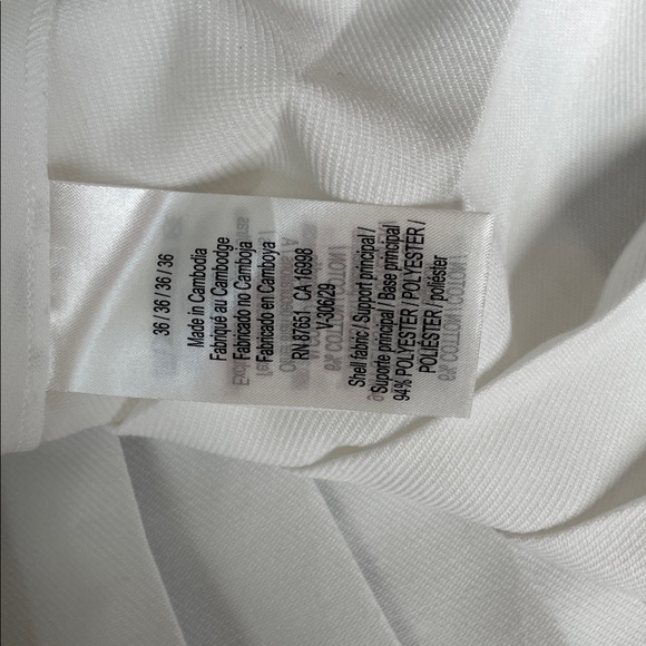 Lacoste Women's White Buttoned Tennis Skirt - Picture 5 of 6